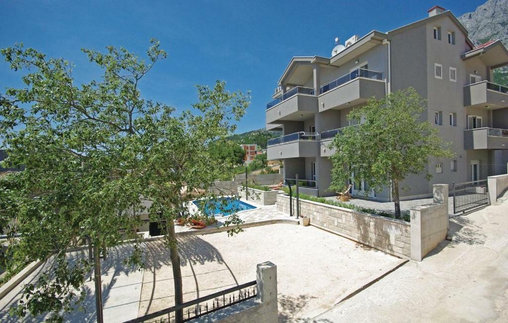 Villa Em Makarska Exterior photo