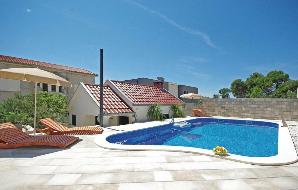 Villa Em Makarska Exterior photo